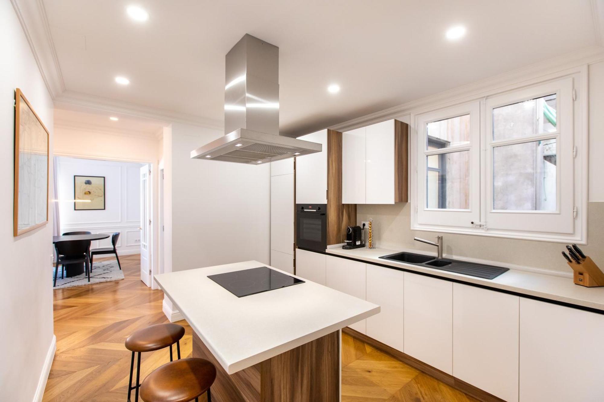 Majestic 4Br/4Bath Apartment In Sagrada Familia Area Barcellona Esterno foto
