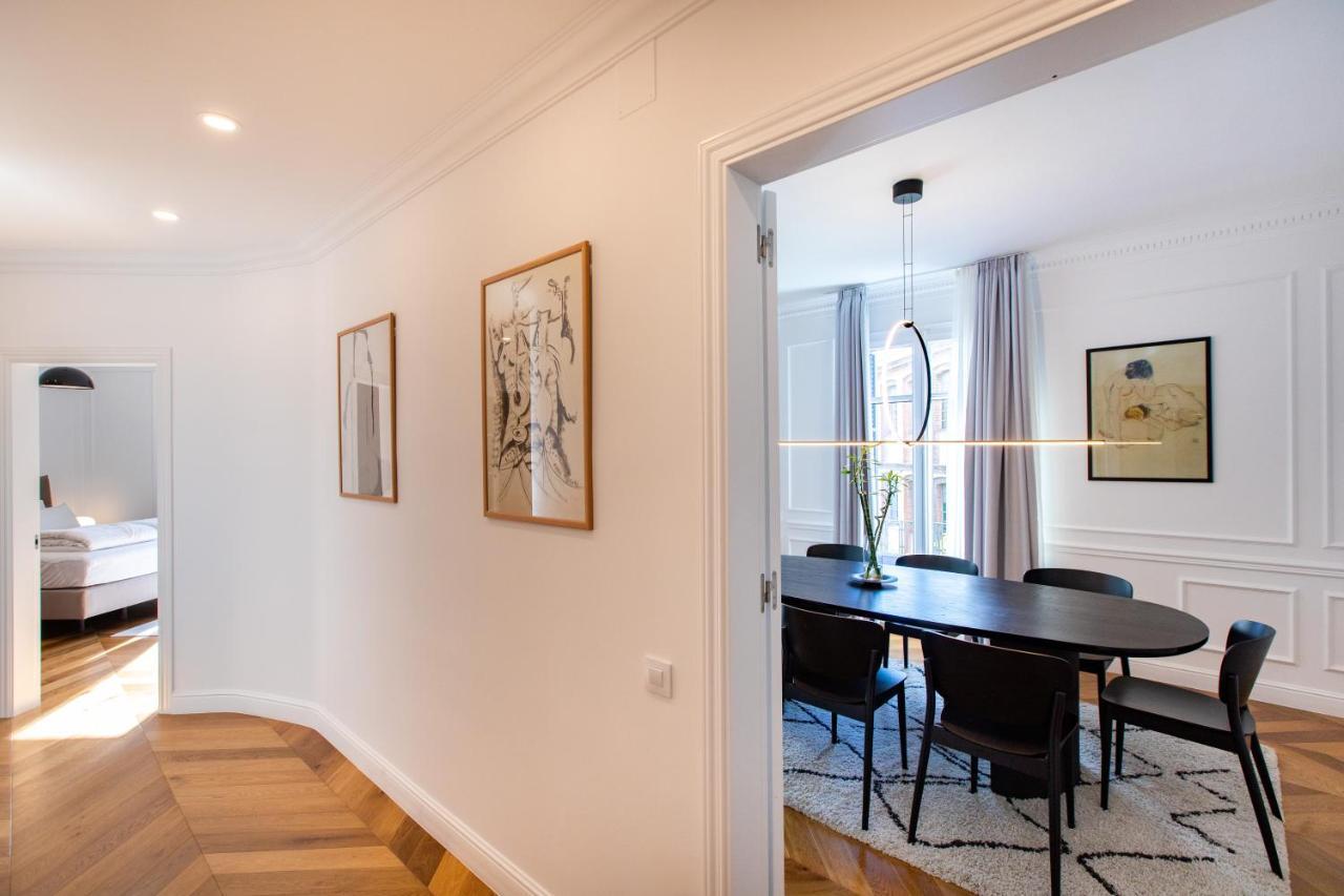 Majestic 4Br/4Bath Apartment In Sagrada Familia Area Barcellona Esterno foto