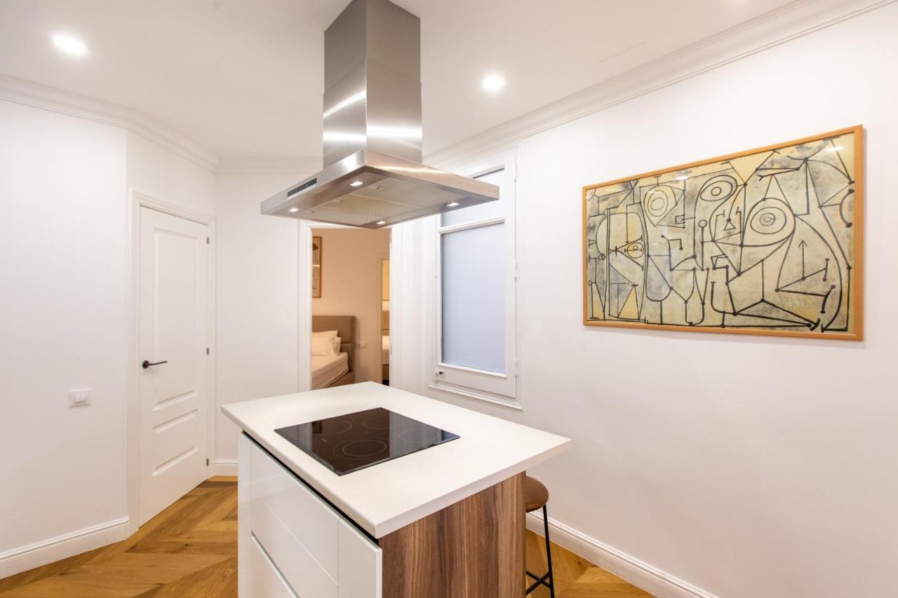 Majestic 4Br/4Bath Apartment In Sagrada Familia Area Barcellona Esterno foto