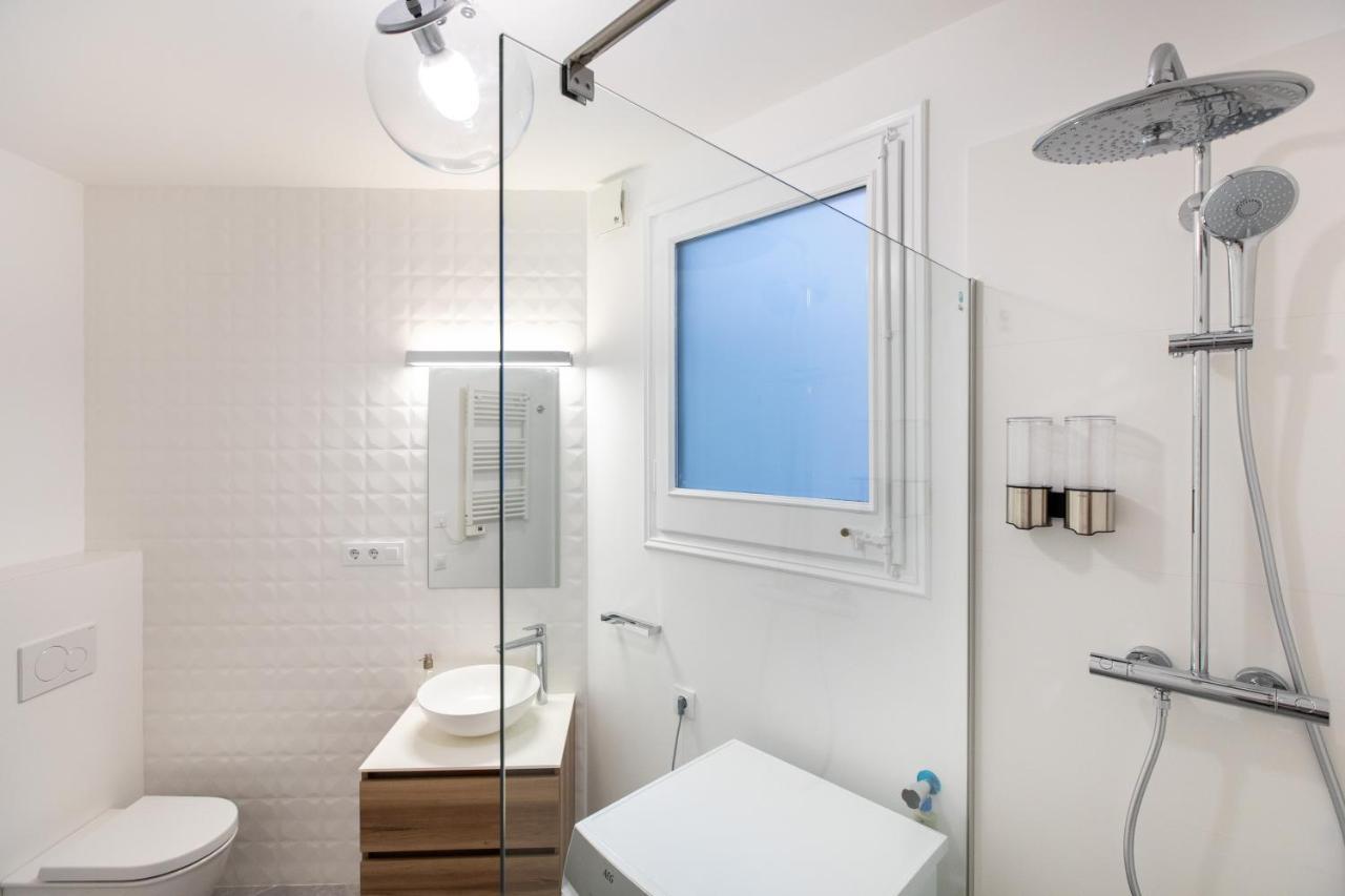 Majestic 4Br/4Bath Apartment In Sagrada Familia Area Barcellona Esterno foto